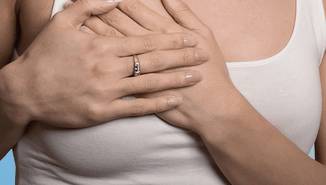 белые точки на сосках перед месячными